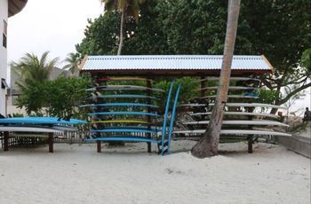 Cokes Surf Camp Hotel Thulusdhoo Eksteriør billede
